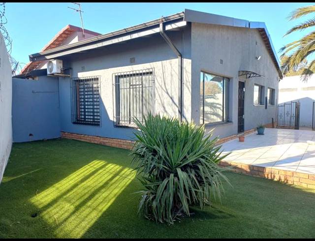 3 BEDROOM HOUSE FOR SALE IN LENASIA